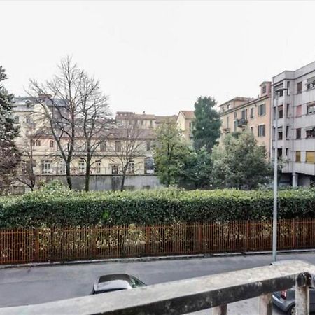 Porta Romana Comfortable Flat Con Balcone Milão Exterior foto